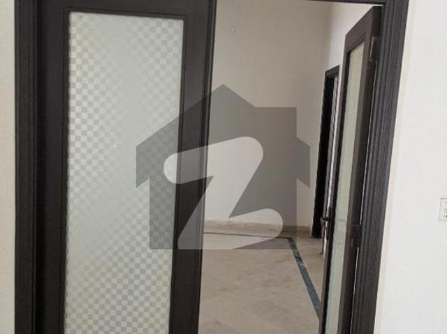 House for sale in Faisalabad, Islamabad Capital Territory