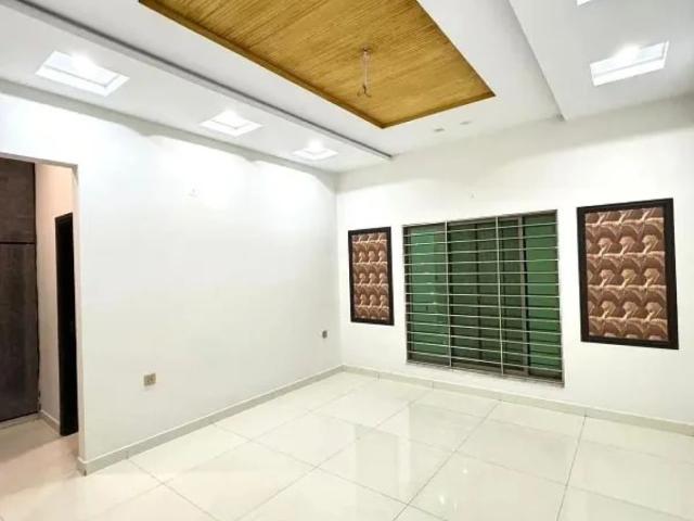 House for sale in Faisalabad, Islamabad Capital Territory