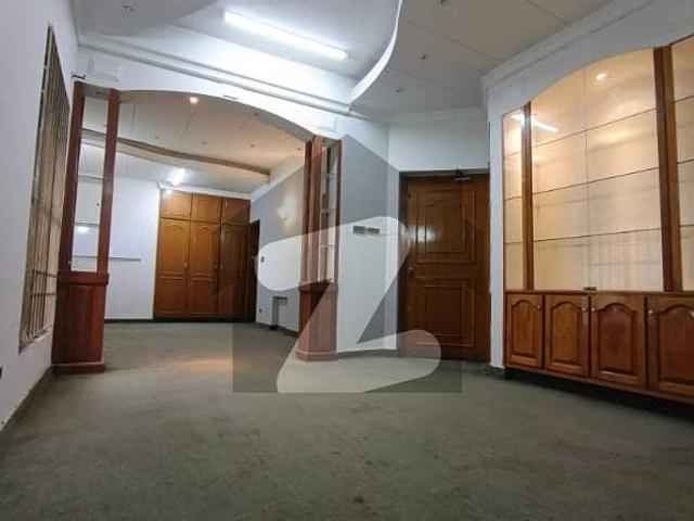 Office for rent in Rawalpindi, Islamabad Capital Territory