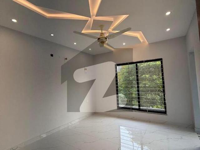 House for sale in Faisalabad, Islamabad Capital Territory