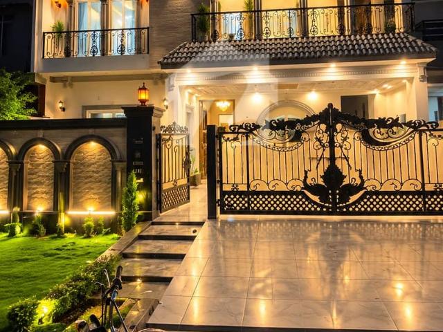 House for sale in لاہور, لاہور ڈویژن