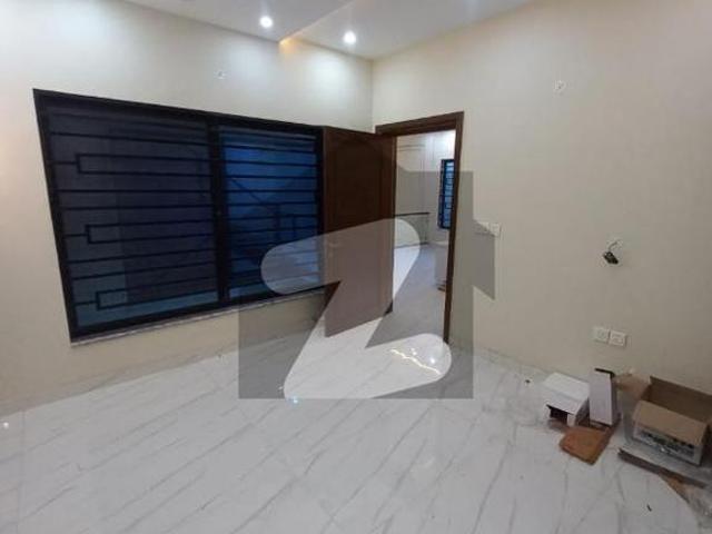 House for sale in Faisalabad, Islamabad Capital Territory