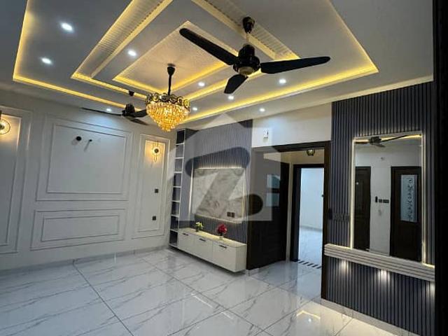 House for sale in Faisalabad, Islamabad Capital Territory