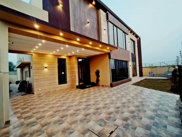 House for sale in DHA Phase 7, ڈھیرا
