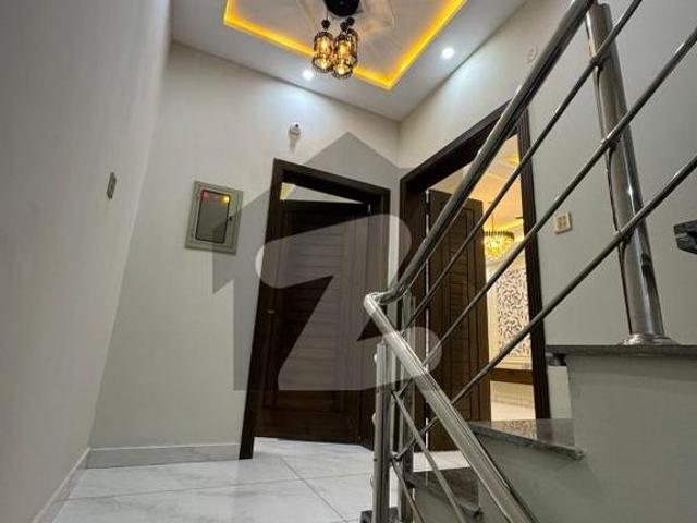 House for sale in Faisalabad, Islamabad Capital Territory