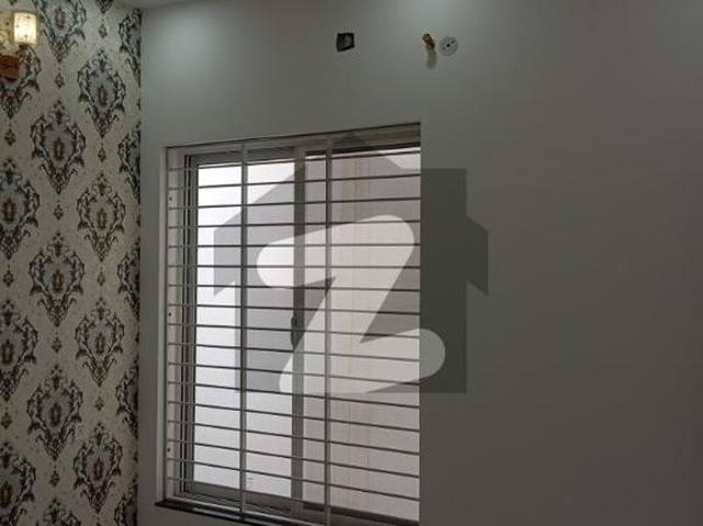 House for sale in Faisalabad, Islamabad Capital Territory