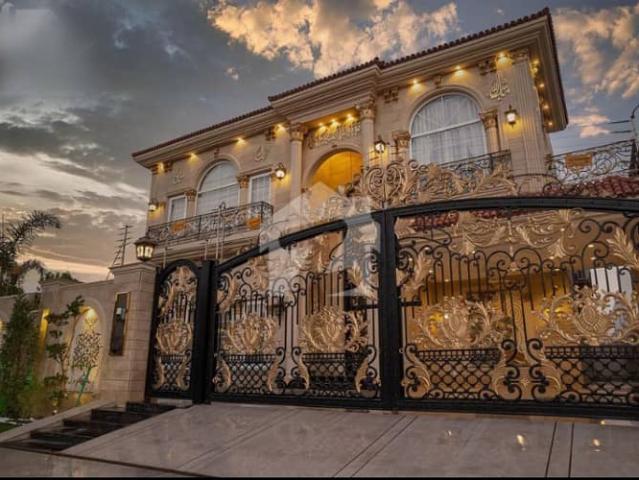 House for sale in لاہور, لاہور ڈویژن