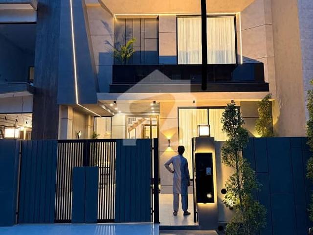 House for sale in لاہور, لاہور ڈویژن