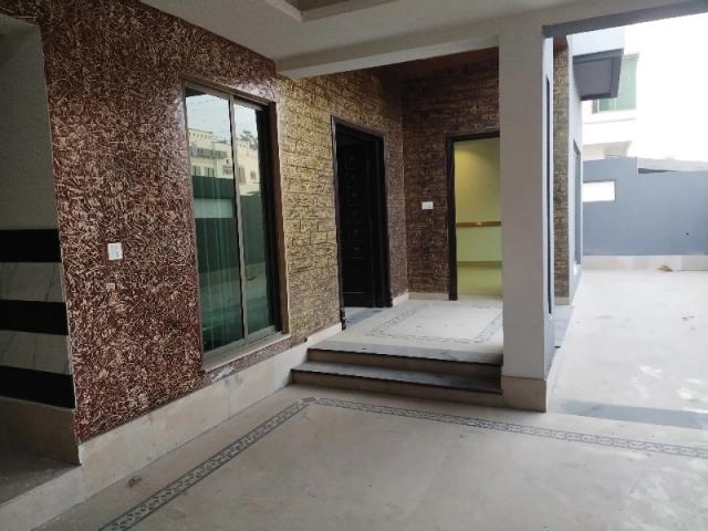 House for sale in Faisalabad, Islamabad Capital Territory