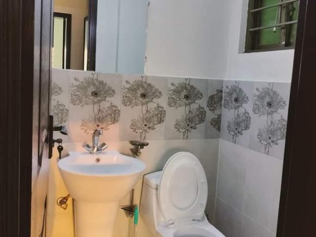 Apartment for sale in Lahore, Askari XI