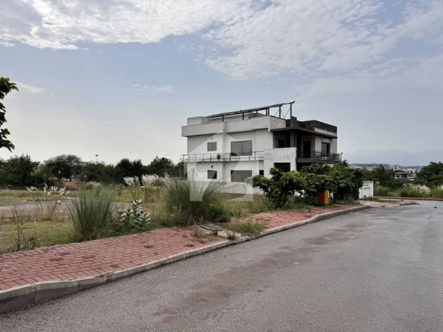 Property for sale in Islamabad