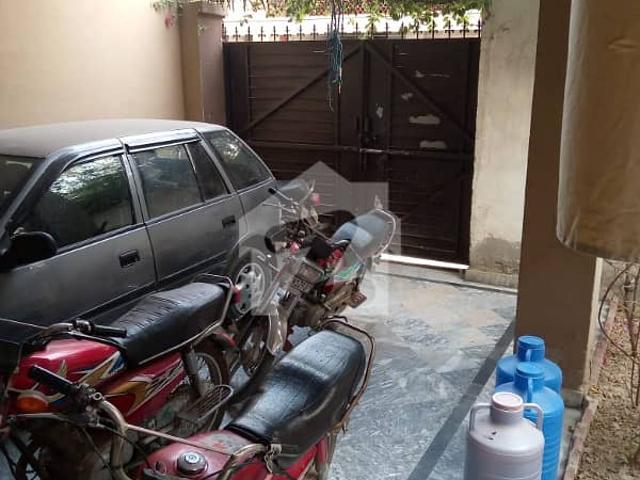 House for sale in Faisalabad, Islamabad Capital Territory
