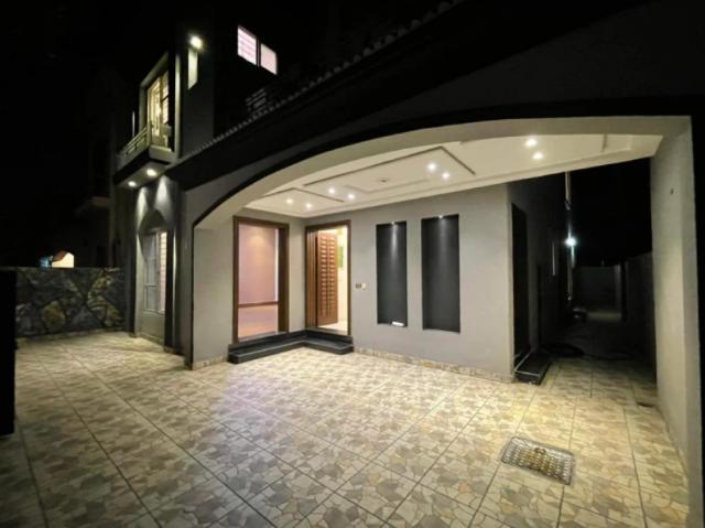 House for sale in لاہور ڈویژن, پنجاب