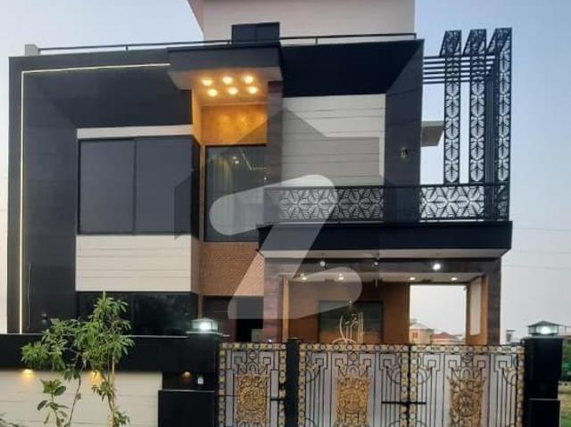 House for sale in Faisalabad, Islamabad Capital Territory