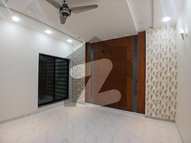 House for sale in Faisalabad, Islamabad Capital Territory