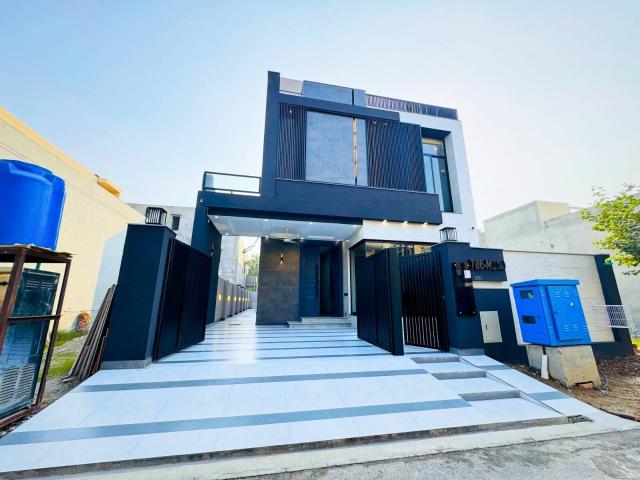 House for sale in Lake City, Islamabad Capital Territory