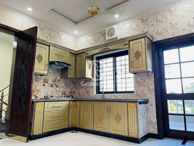 House for sale in Johar Town, Islamabad Capital Territory