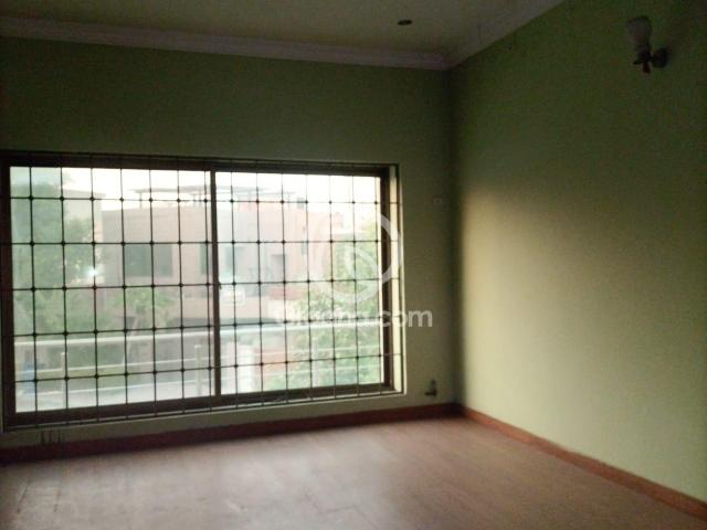 House for sale in Bahria Town Phase 4, Islamabad Capital Territory