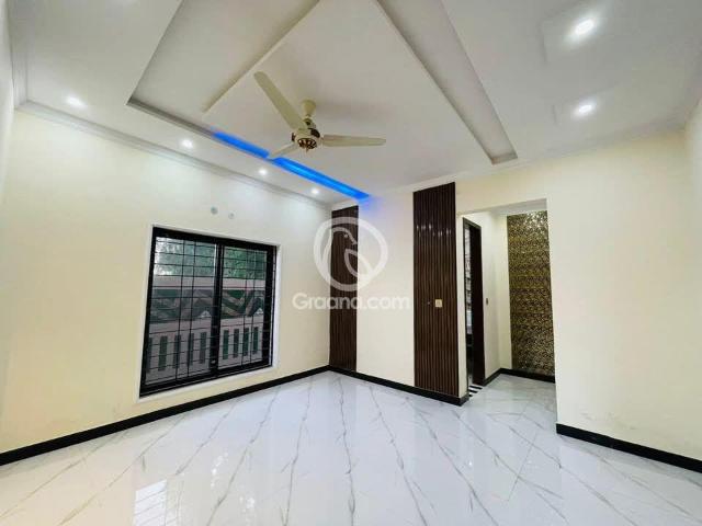 House for sale in Johar Town, Islamabad Capital Territory