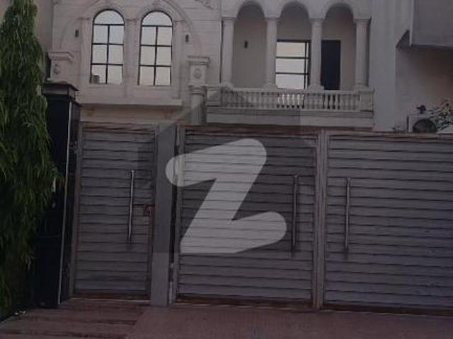 House for sale in Faisalabad, Islamabad Capital Territory