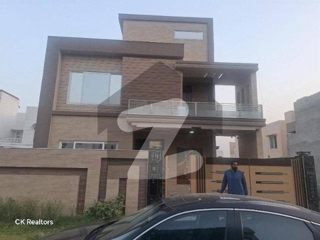 House for sale in Faisalabad, Islamabad Capital Territory
