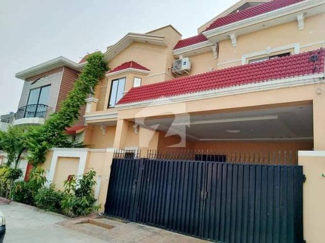 House for sale in Sheikhupura, Islamabad Capital Territory
