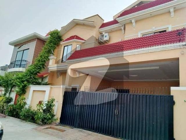 House for sale in Sheikhupura, Islamabad Capital Territory