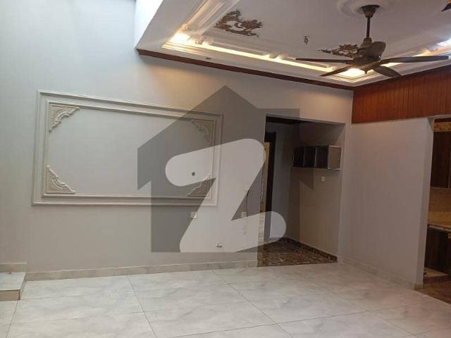 House for sale in Faisalabad, Islamabad Capital Territory