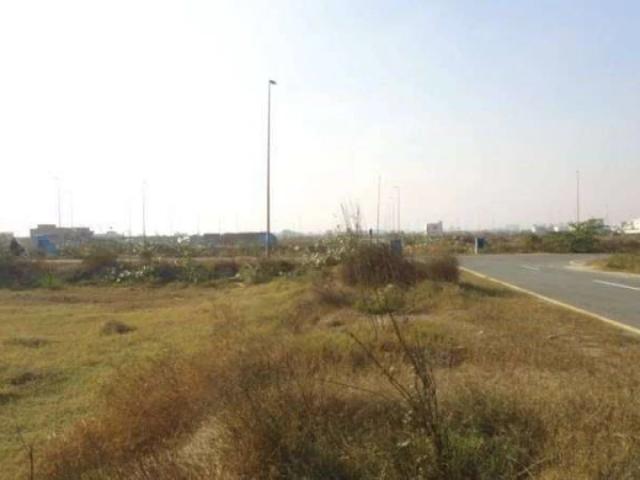 Land for sale in DHA Phase 7, ڈھیرا