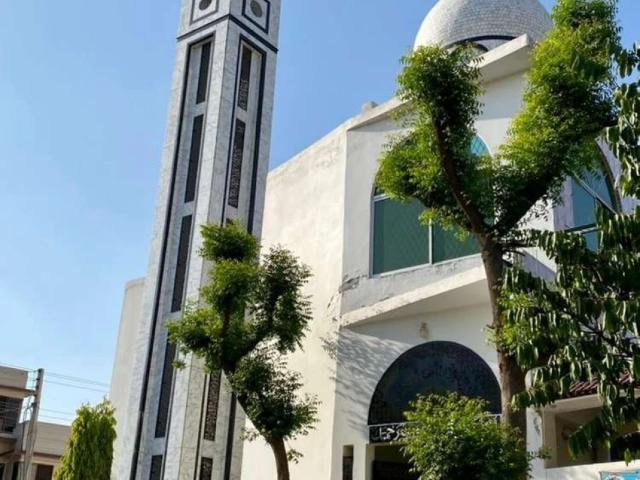 Land for sale in Agrics Town, برکت پور