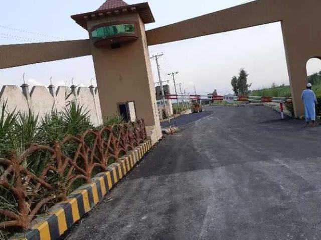 Land for sale in Peshawar, North West Frontier Province