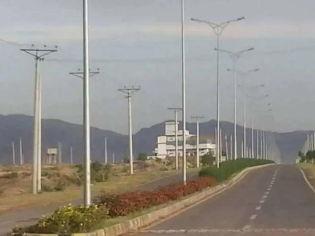 Land for sale in Peshawar, North West Frontier Province