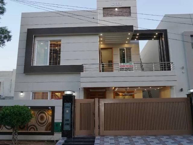 House for sale in بحریہ ٹاؤن‬‎, لاہور ڈویژن