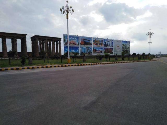 Land for sale in Faisalabad, Islamabad Capital Territory