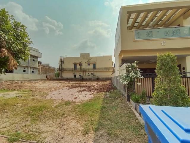 Land for sale in Islamabad