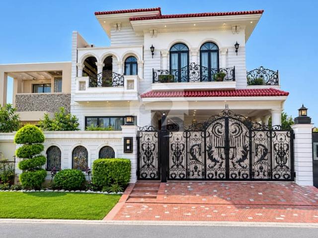 House for sale in لاہور, لاہور ڈویژن