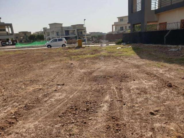 Land for sale in Islamabad