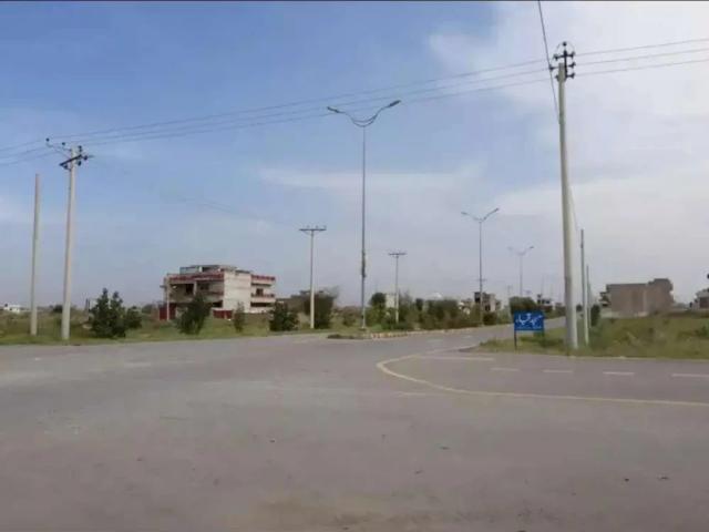 Land for sale in Peshawar, North West Frontier Province