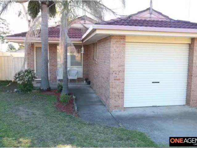 House for rent in St Helens Park, Sydney