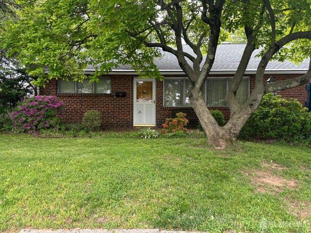 House for sale in Edison, New Jersey