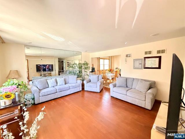 Property for rent in Little Ferry, New Jersey