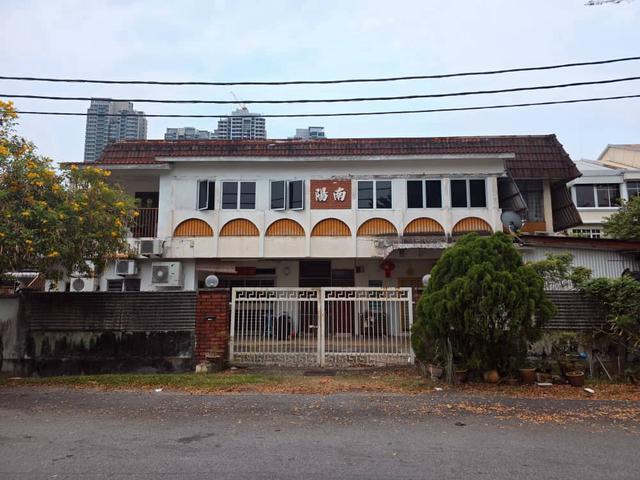 Townhouse for rent in Langat, Selangor