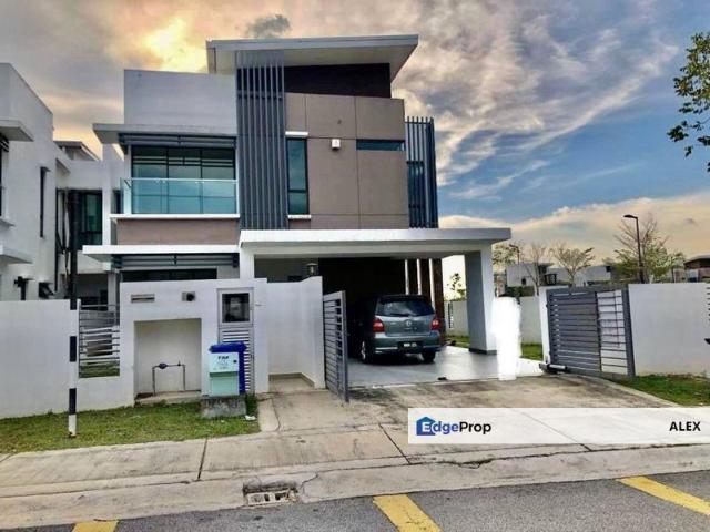 House for sale in Sendayan Village, Negeri Sembilan