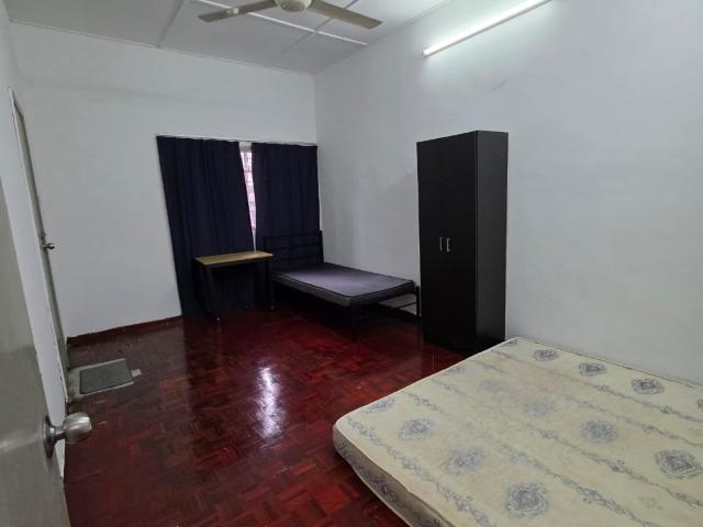 Room for rent in USJ 2, Majlis Bandaraya Subang Jaya