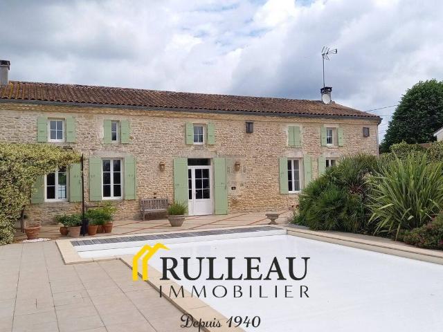 Maison vente à Anglade, Lotissement Clos Maillet