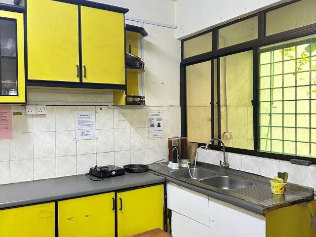 Room for rent in Petaling, Damansara Damai