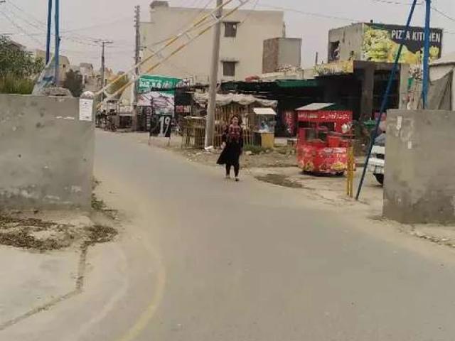 House for sale in Sadhoke, لاہور ڈویژن