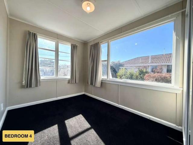 House for rent in Chaslands, Canterbury