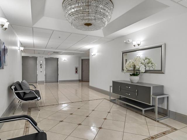 Condo for sale in South Elgin, Illinois