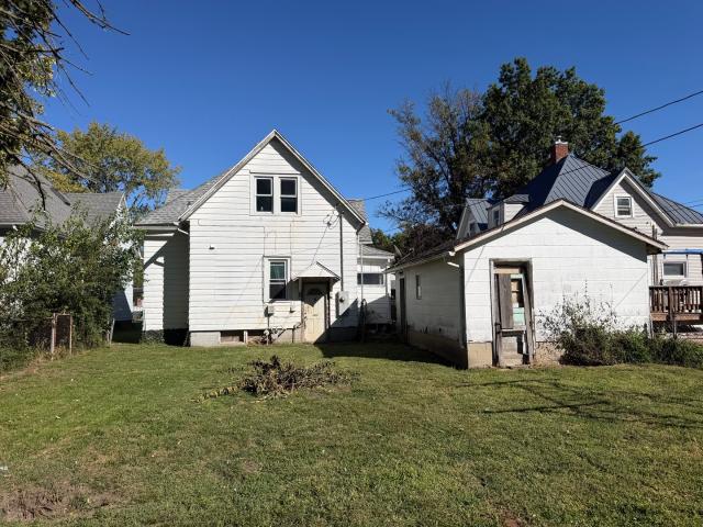 House for sale in Villa Grove, Douglas County